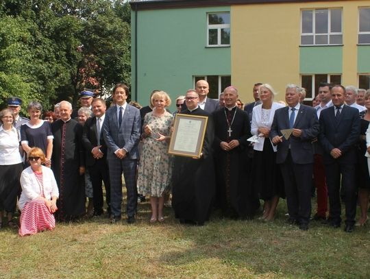  "Nie zawiedziemy was!" - wmurowanie kamienia węgielnego pod budowę Kozienickiego Hospicjum w Kociołkach