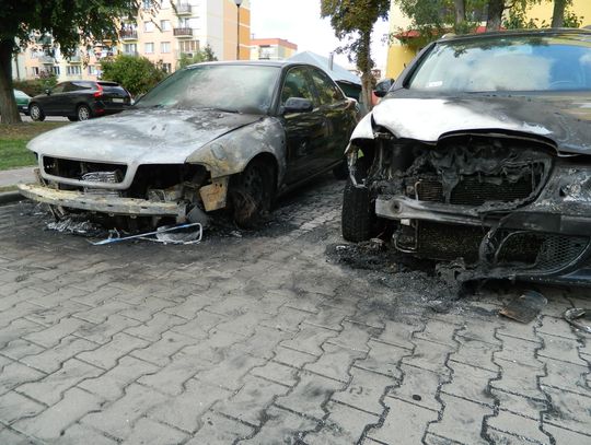 Pożar dwóch aut przy ulicy Hamernickiej