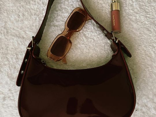 Torebki wieczorowe – jak wybrać model, który podkreśli Twój styl? Torebki wieczorowe – jak wybrać model, który podkreśli Twój styl?