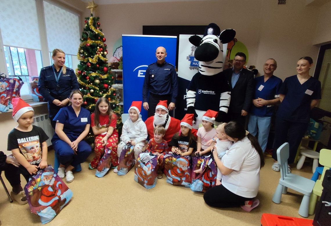 Mikołajkowa wizyta na Oddziale Pediatrycznym szpitala w Kozienicach