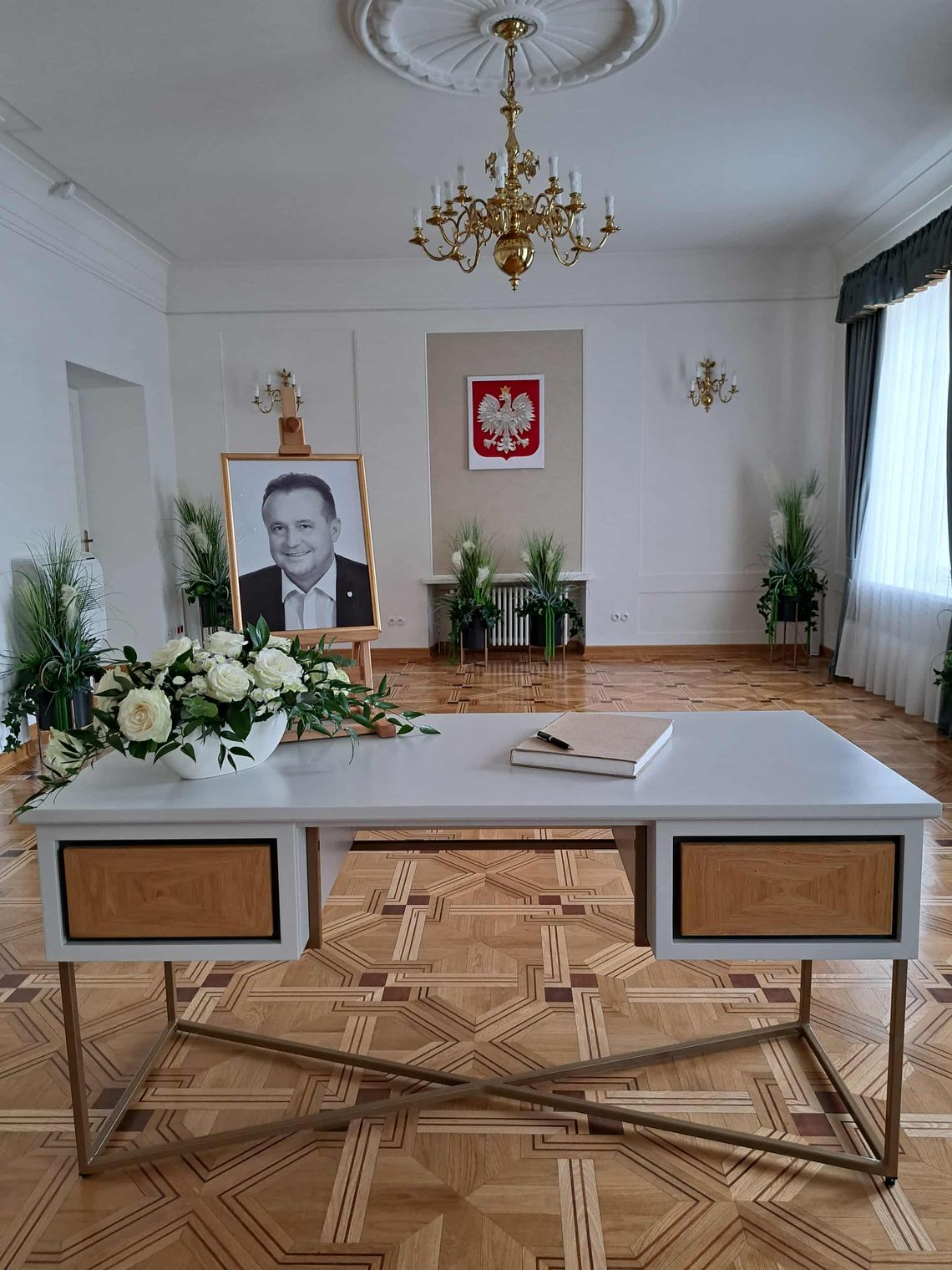 Wyłożenie Księgi Kondolencyjnej